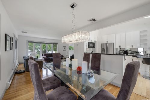 6 Bethal Ln, Commack NY 11725-1003 exterior