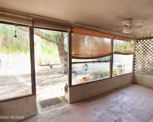 8116 Beverly St, Tucson AZ 85710-5930 exterior