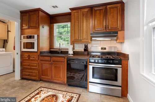 2904 Randolph Rd, Silver Spring MD 20902-1246 exterior