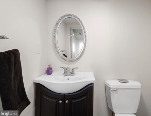 2137 Christian St, Philadelphia PA  19146-1209 exterior