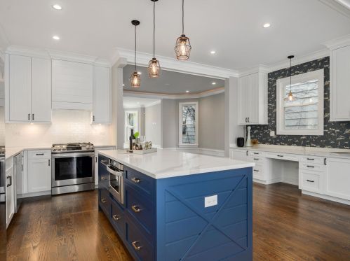 3128 Bernard St, Chicago IL  60618-6715 exterior