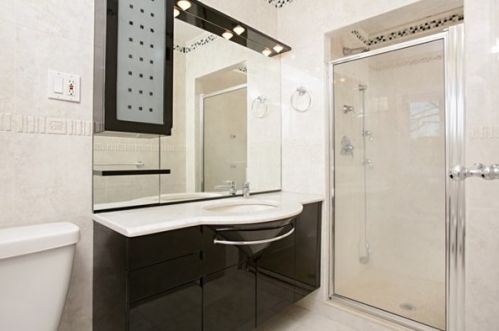 119 Oak Hl St, Newton MA 02459-3454 exterior