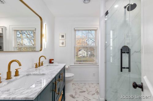 524 3 Mile Rd, Grand Rapids MI 49505-3345 exterior