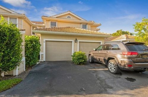 410 Emerald Bay Cir, Naples, FL 34110-8680