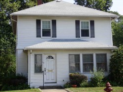 148 Waltham St, Newton, MA 02465-1333
