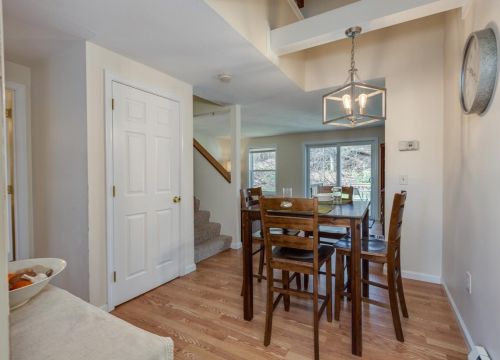 49 Bluffs Dr, Concord NH  03303-1579 exterior