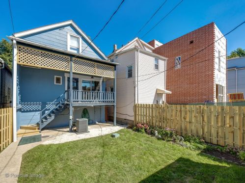 2052 Bingham St, Chicago IL  60647-4032 exterior