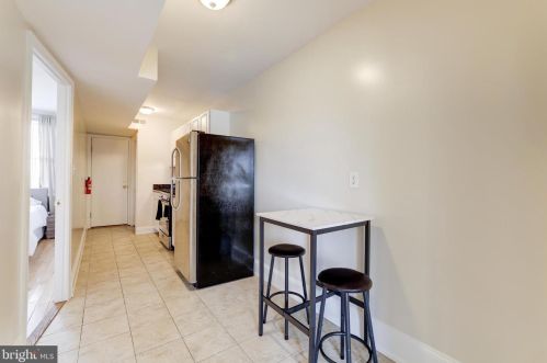 916 19 St, Washington DC 20002-4085 exterior