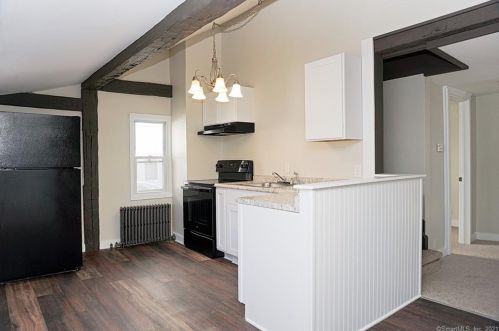 47 Prospect St, Torrington CT 06790-6328 exterior