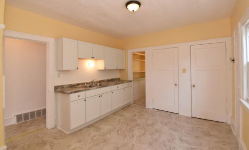 3203 Julia St, Milwaukee WI 53212-1930 exterior