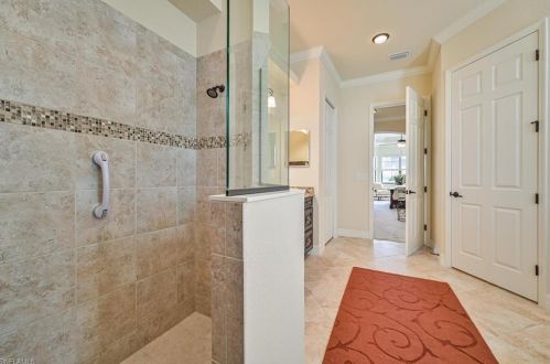 10130 Biscayne Bay Ln, Naples FL 34120-3754 exterior
