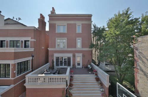 716 Schubert Ave, Chicago IL 60614-1247 exterior