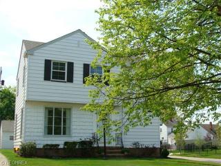 6217 Parkridge Ave, Cleveland OH  44144-1564 exterior