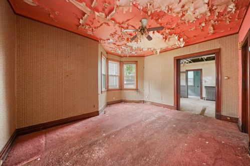 11736 State St, Chicago IL 60628-6135 exterior