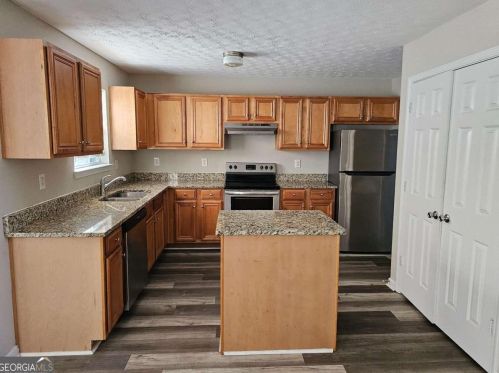 4166 Kensington Cv, Atlanta GA 30349-2590 exterior