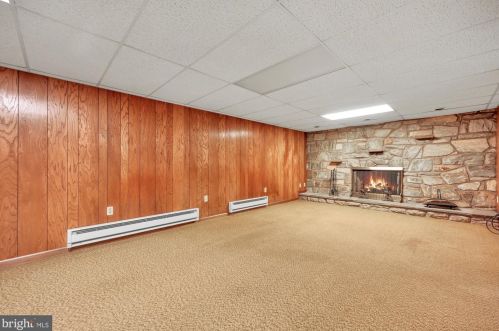 1666 Clearview Ave, Lancaster PA 17601-4308 exterior