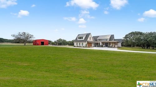 117 Falling Leaves Ct, Spring Branch TX 78070-6373 exterior