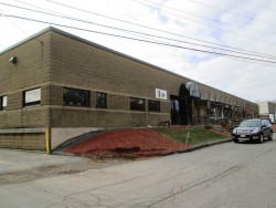 47 Crescent St, Newton, MA 02465-2025