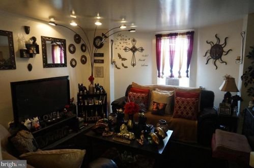 1851 Cambria St, Philadelphia PA 19134-3519 exterior