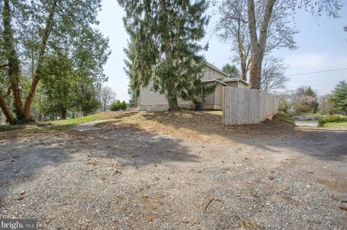 1217 West St, Carlisle PA 17013-1443 exterior