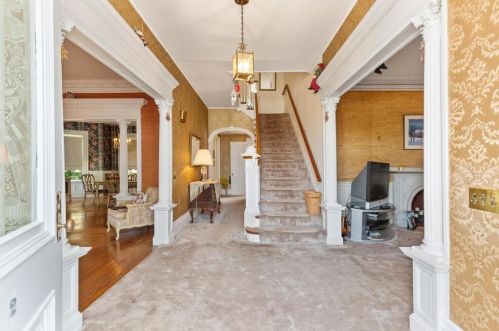 2 Frst St, Peabody MA 01960-4111 exterior