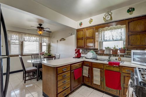 5527 Kilbourn Ave, Chicago IL 60646-5937 exterior