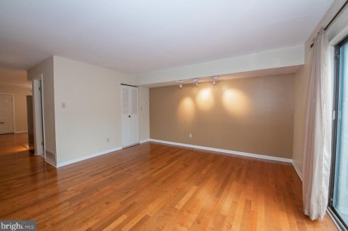 826 26 St, Philadelphia PA 19121-4602 exterior