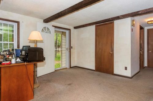 165 Old Concord Tpke, Barrington NH 03825-5153 exterior