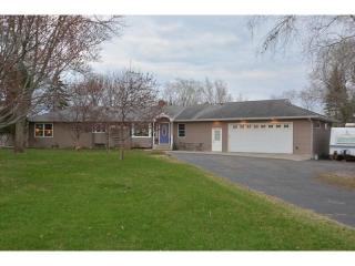 2800 Lakeview Ave, Saint Paul, MN 55113-2033