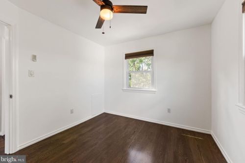 6916 Westhampton Dr, Alexandria VA 22307-1528 exterior