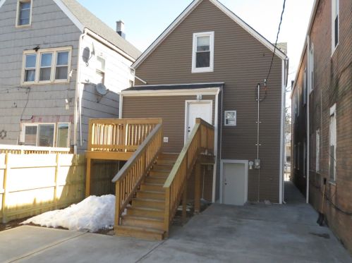 2922 48 Ct, Chicago IL 60804-3622 exterior