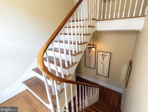 1223 6 St, Philadelphia PA 19120-3101 exterior