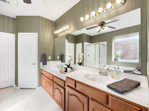 5210 Golfside Dr, Frisco TX 75035-8296 exterior