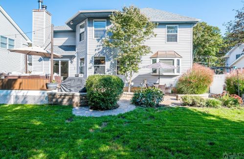 115 High St, Metuchen NJ 08840-2339 exterior