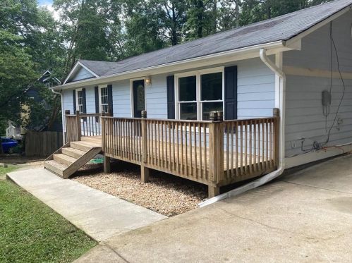 1370 Dogwood Ln, Tucker, GA 30084-1205