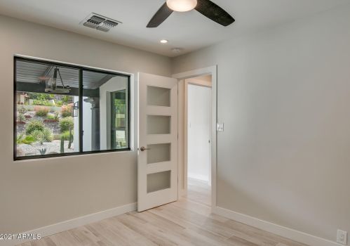 7614 20th St, Phoenix AZ  85020-4703 exterior