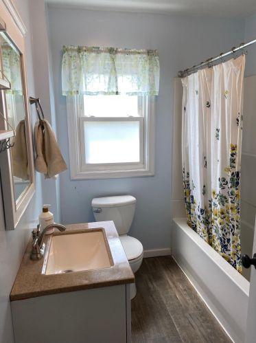 2206 Amherst Ave, Kalamazoo MI 49008-3970 exterior