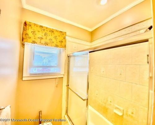 144 Avon St, Roselle Park NJ 07204-2303 exterior