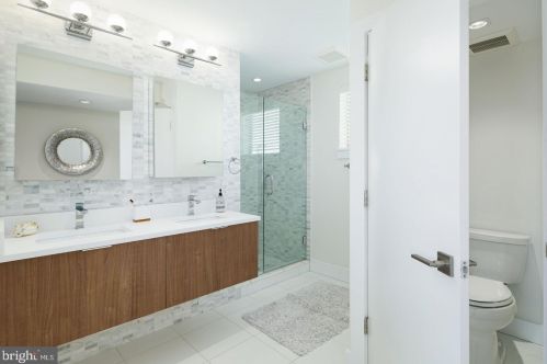 1304 20 St, Philadelphia PA 19140-5810 exterior