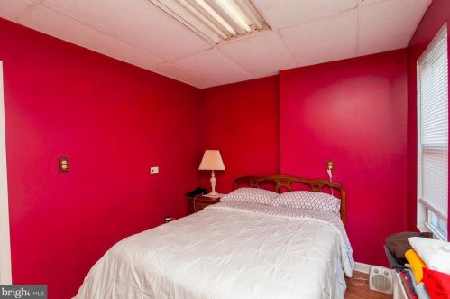 7316 Frankford Ave, Philadelphia PA 19135-3405 exterior