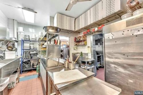 64 Chestnut St, Montclair NJ 07042-2945 exterior