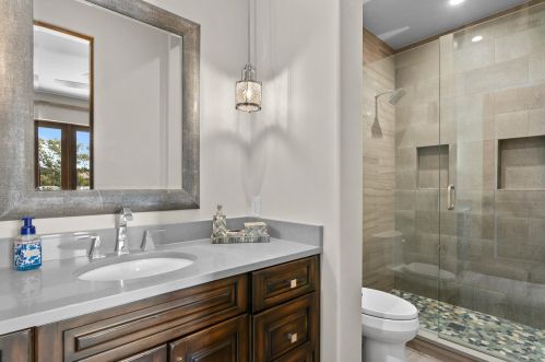 2621 Dundee St, Tampa FL  33629-7516 exterior