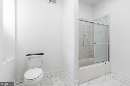 1765 29 St, Philadelphia PA 19145-2402 exterior