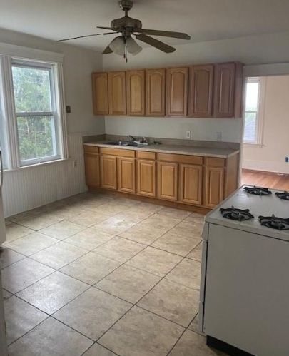 294 Rhode Is Ave, Woonsocket RI 02895-5576 exterior