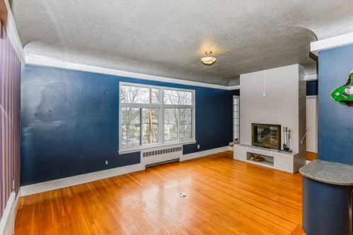 230 Austin St, Newton MA 02465-2501 exterior