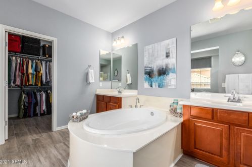 28735 20 Ln, Phoenix AZ 85085-2788 exterior