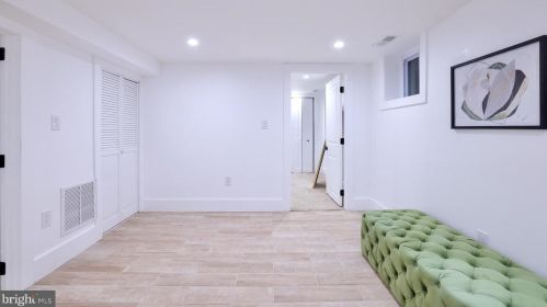 3016 Thayer St, Washington DC  20018-2505 exterior