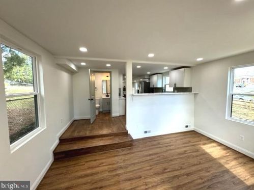 3101 Memorial St, Alexandria VA 22306-1542 exterior