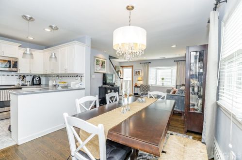 142 Bedford Ave, Iselin NJ 08830-2455 exterior