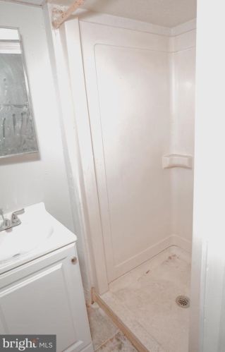 5504 3 St, Philadelphia PA 19120-2823 exterior